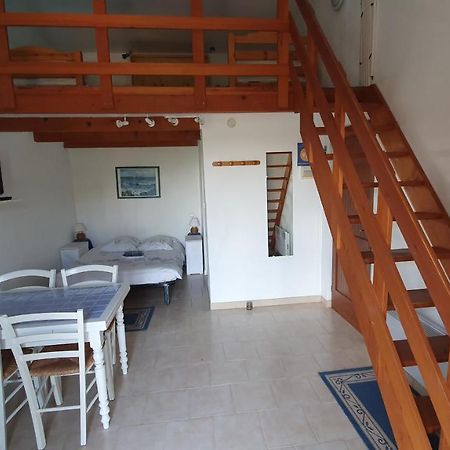 Studio-Mezzanine Dans Villa カーニュ・シュル・メール エクステリア 写真