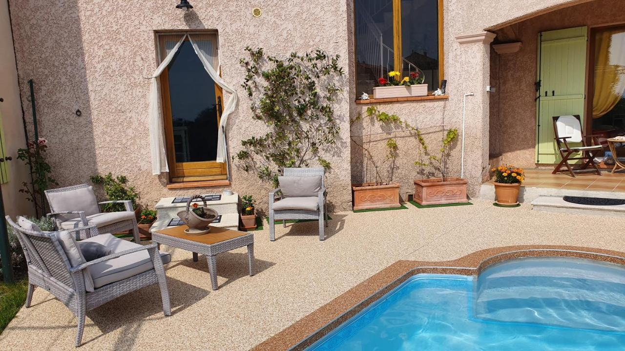 Studio-Mezzanine Dans Villa カーニュ・シュル・メール エクステリア 写真